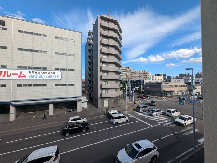 物件内観写真20　(室内からの展望)