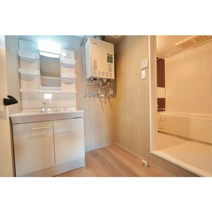 物件内観写真13　(洗面)