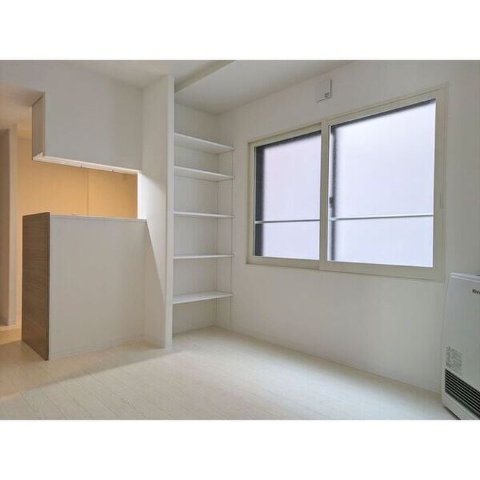 物件内観写真4　(居室)