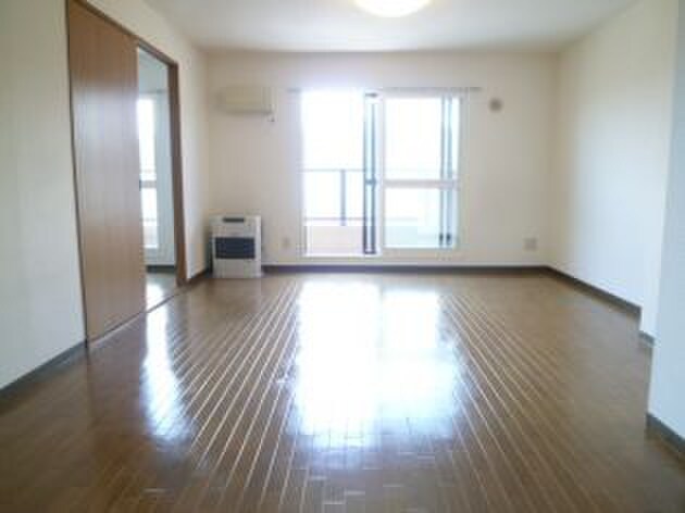 物件内観写真6　(居室)