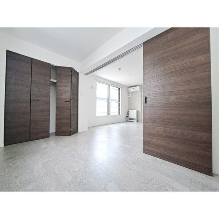 物件内観写真10　(居室)