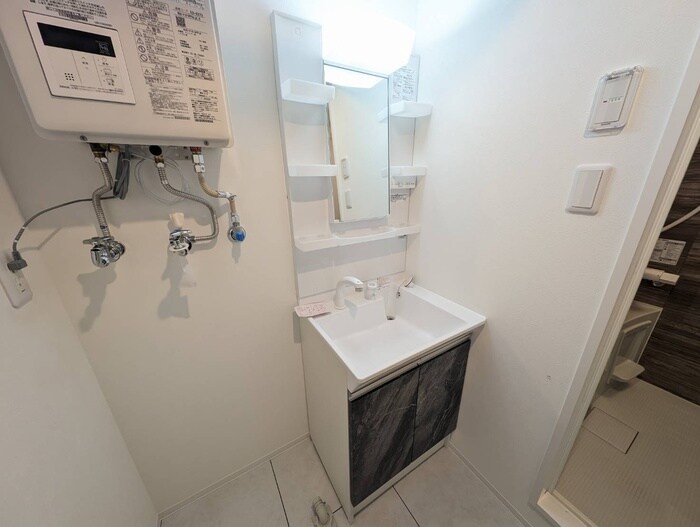 物件内観写真15　(洗面)