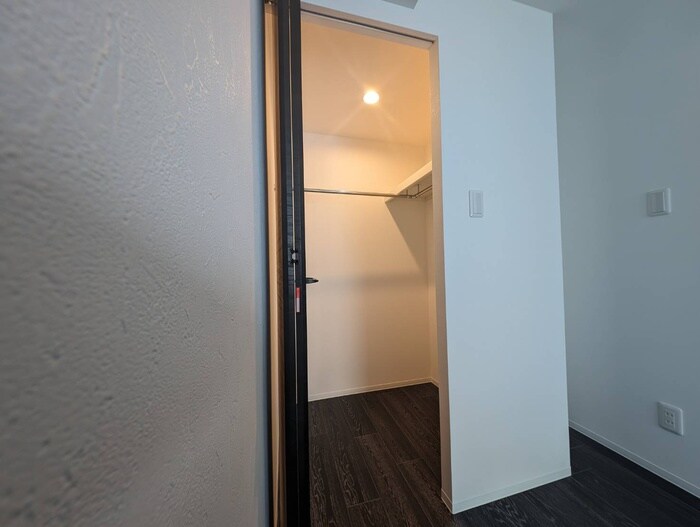 物件内観写真18　(収納)