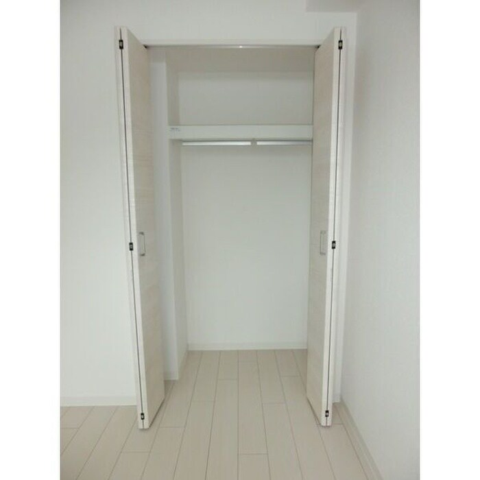 物件内観写真13　(収納)