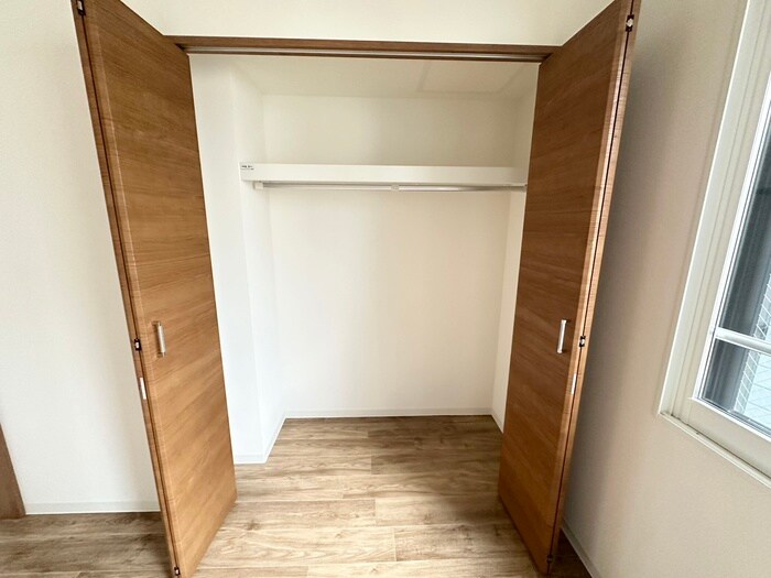 物件内観写真18　(収納)