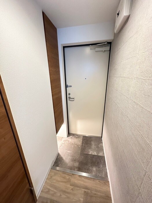 物件内観写真19　(玄関)