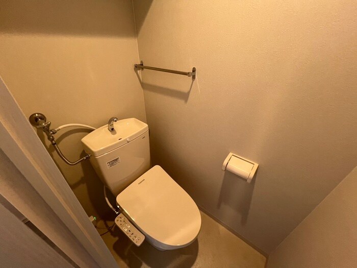 物件内観写真15　(トイレ)