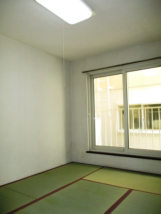 物件内観写真11　(居室)