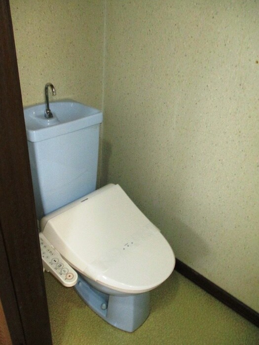 物件内観写真15　(トイレ)