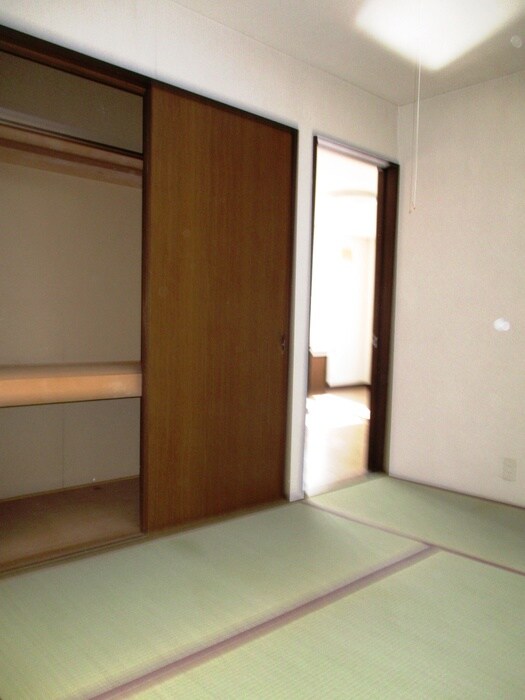 物件内観写真18　(収納)