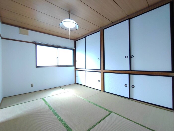 物件内観写真8　(居室)