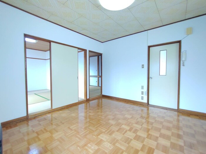 物件内観写真12　(居室)