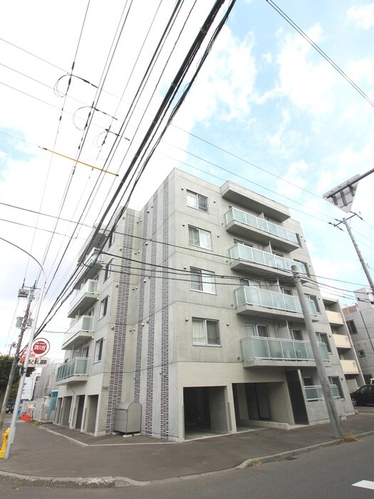 物件外観写真6　(外観写真)