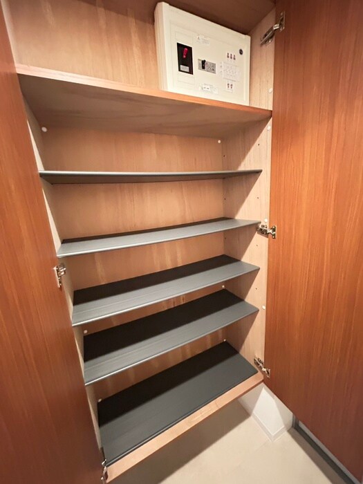 物件内観写真17　(靴箱)