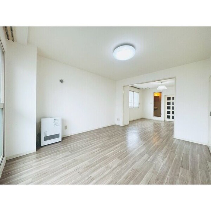 物件内観写真5　(居室)