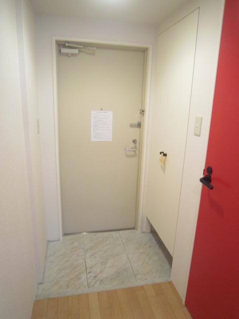 物件内観写真16　(玄関)