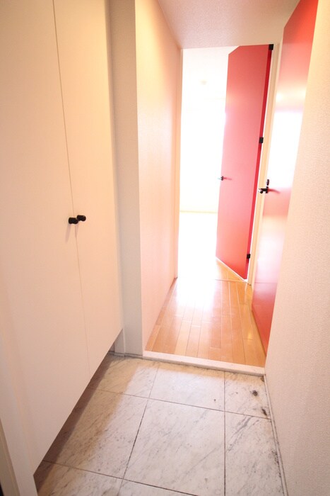 物件内観写真21　(玄関)