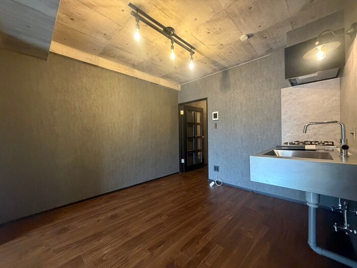 物件内観写真3　(居室)