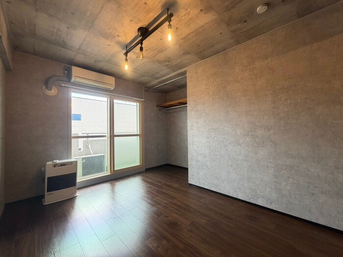 物件内観写真6　(居室)