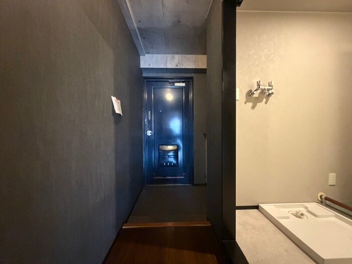 物件内観写真15　(玄関)