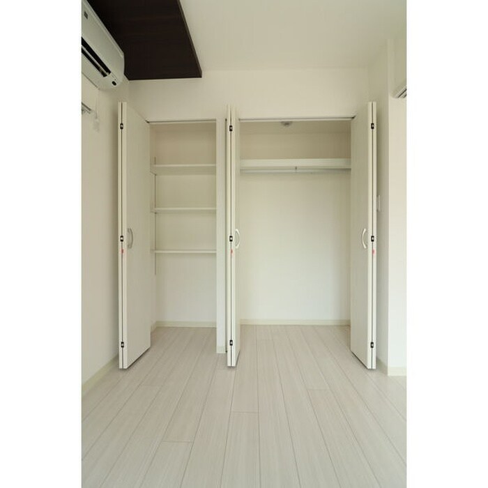 物件内観写真10　(収納)