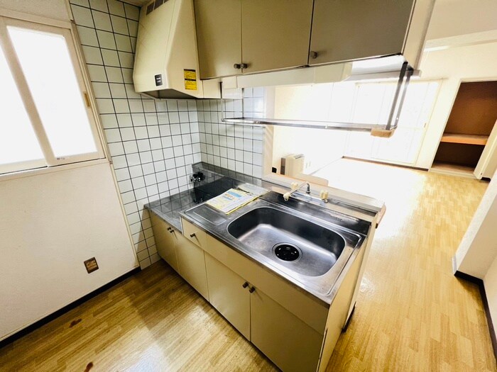 物件内観写真8　(キッチン)