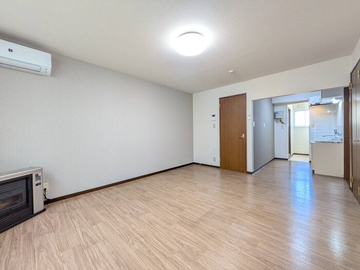 物件内観写真9　(居室)