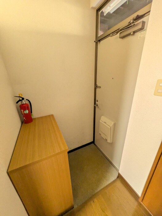 物件内観写真22　(玄関)