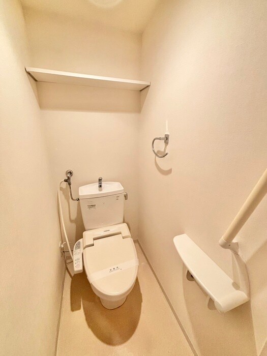 物件内観写真16　(トイレ)