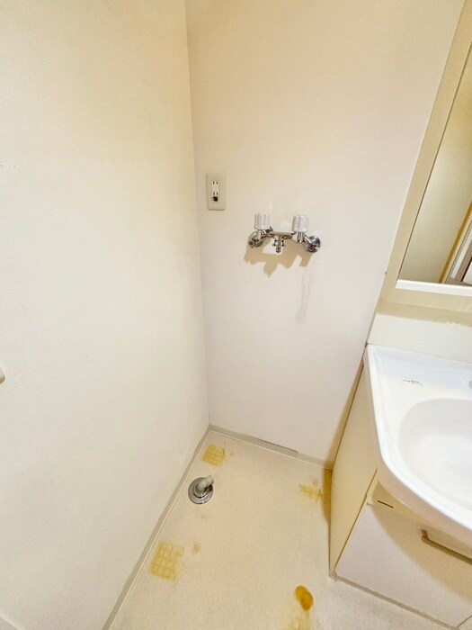 物件内観写真22　(洗濯機置場)