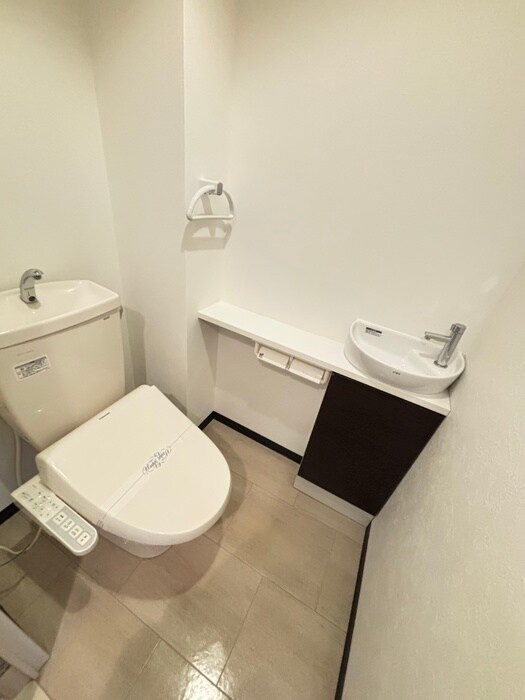物件内観写真13　(トイレ)