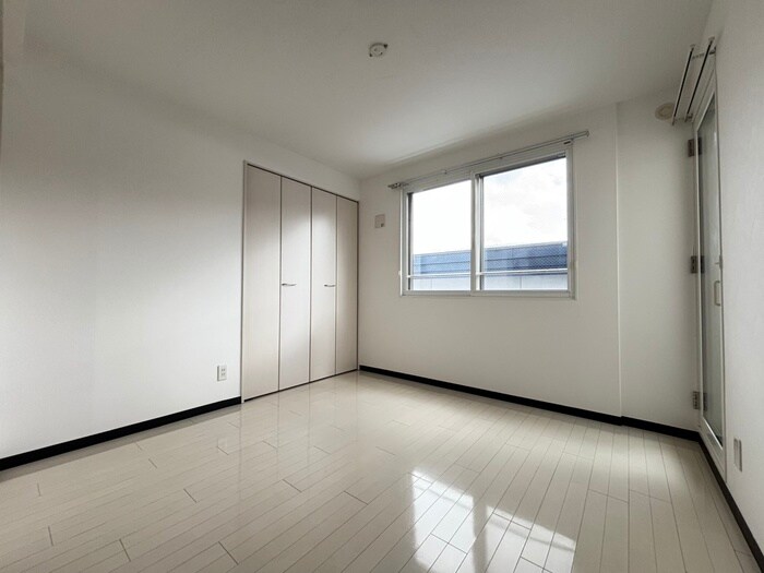 物件内観写真19　(居室)