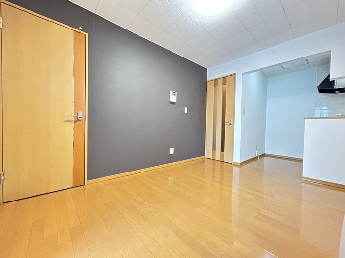 物件内観写真3　(居室)