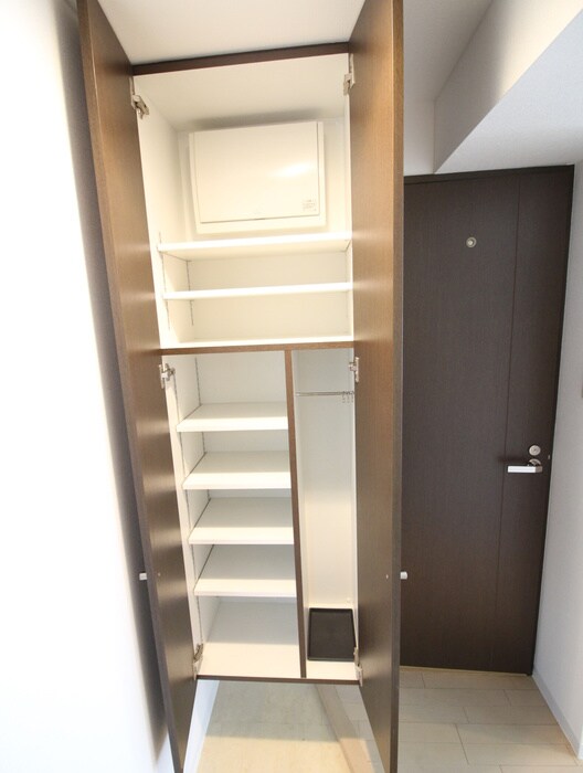 物件内観写真16　(靴箱)