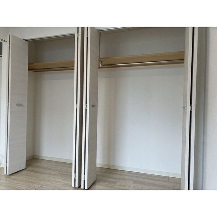 物件内観写真7　(収納)