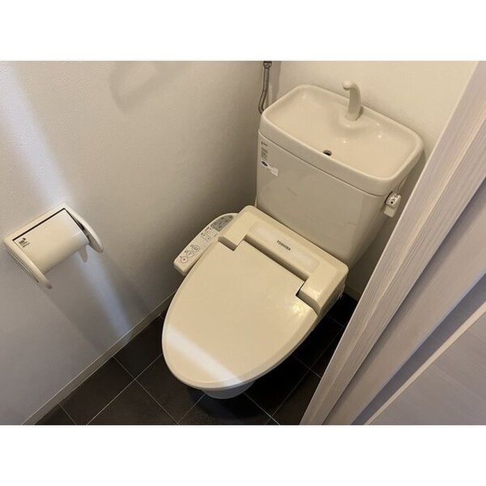 物件内観写真11　(トイレ)