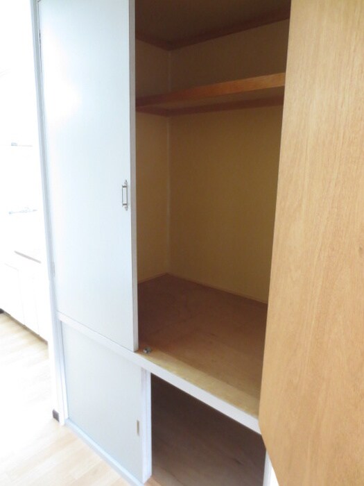 物件内観写真7　(収納)