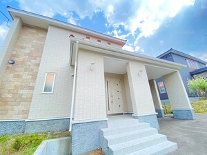 宮の森1条15丁目貸家外観写真