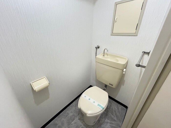 物件内観写真16　(トイレ)