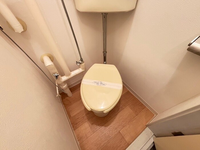 物件内観写真17　(トイレ)