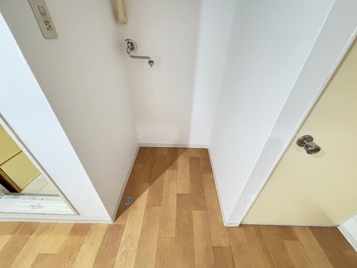 物件内観写真22　(洗濯機置場)