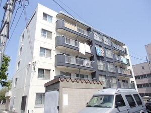 グランドコ－ポ中の島外観写真
