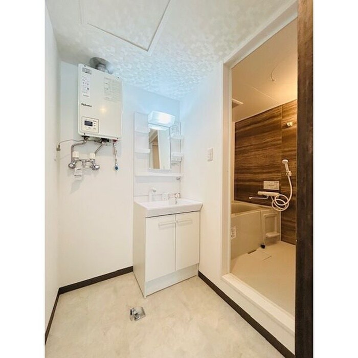 物件内観写真11　(洗面)