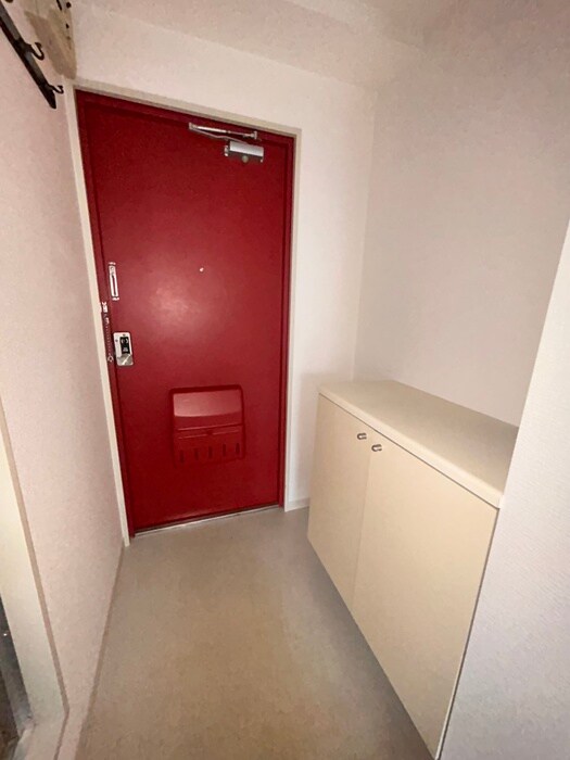 物件内観写真16　(玄関)