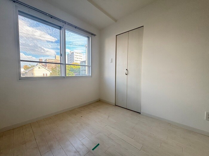 物件内観写真14　(居室)