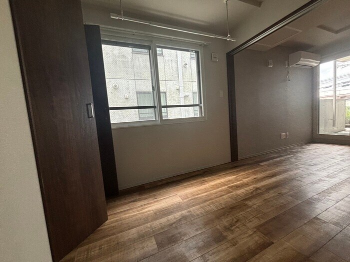 物件内観写真6　(居室)