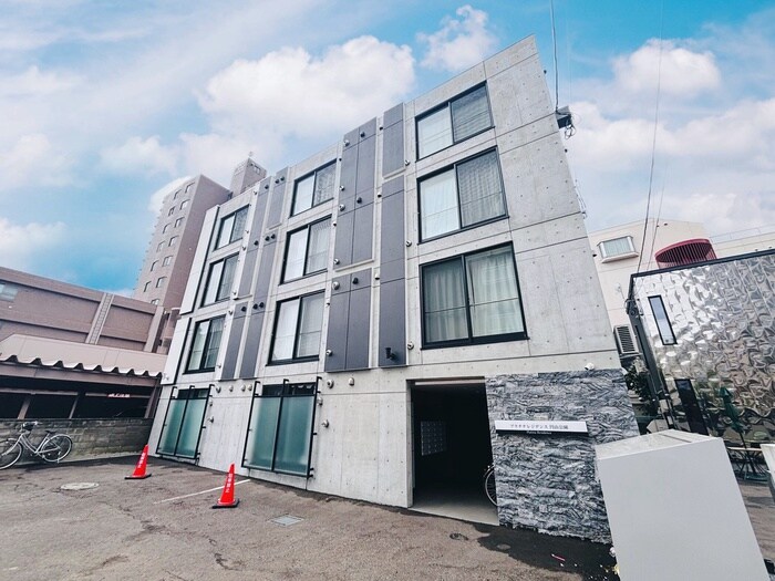 物件外観写真2　(外観写真)