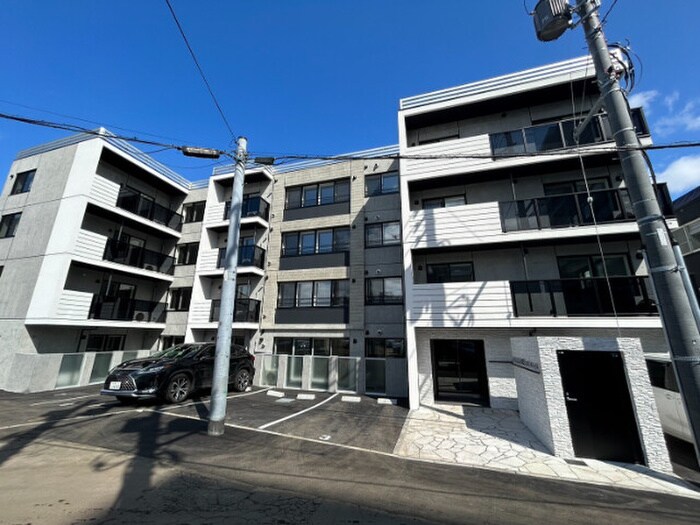 物件外観写真1　(外観写真)