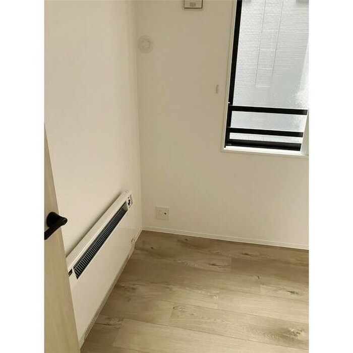 物件内観写真4　(居室)