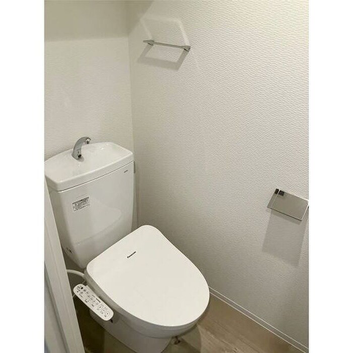 物件内観写真9　(トイレ)